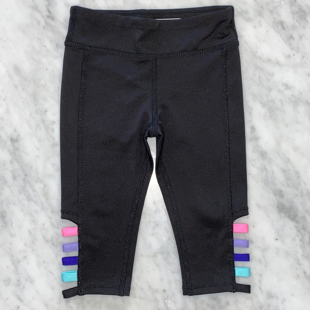Idealogy Capri Stretch Leggings